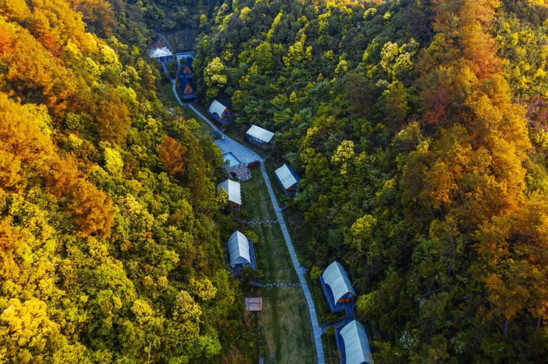 ħ���ܱߵ��ؾ�¶Ӫ�أ������տ��������Ӱ��ȫ�����