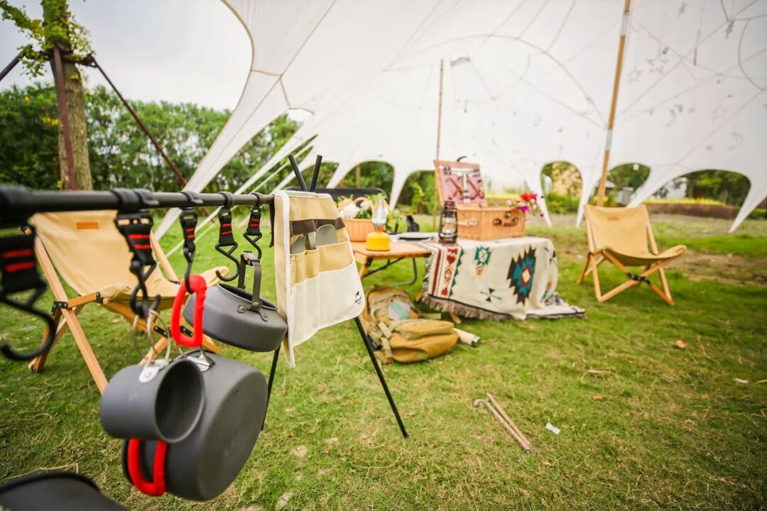 ħ���ܱߵ��ؾ�¶Ӫ�أ������տ��������Ӱ��ȫ�����