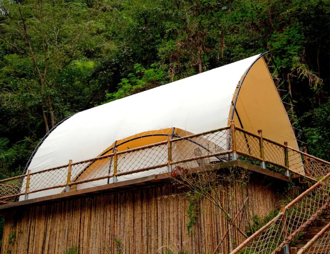 ħ���ܱߵ��ؾ�¶Ӫ�أ������տ��������Ӱ��ȫ�����