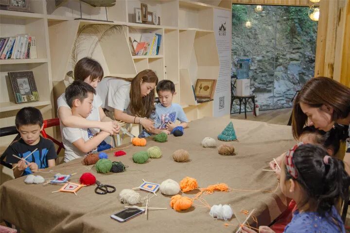 ħ���ܱߵ��ؾ�¶Ӫ�أ������տ��������Ӱ��ȫ�����