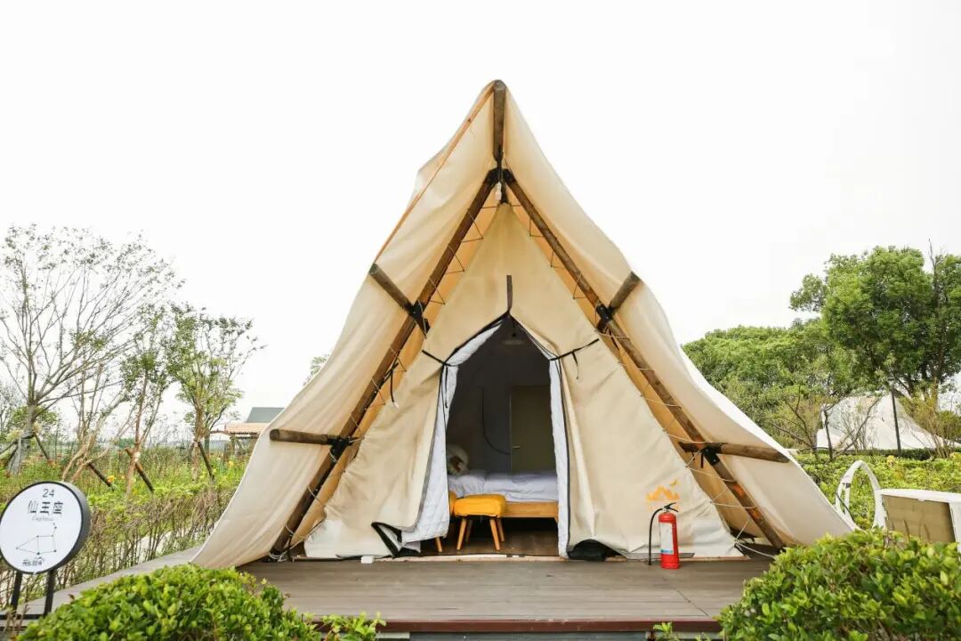 ħ���ܱߵ��ؾ�¶Ӫ�أ������տ��������Ӱ��ȫ�����