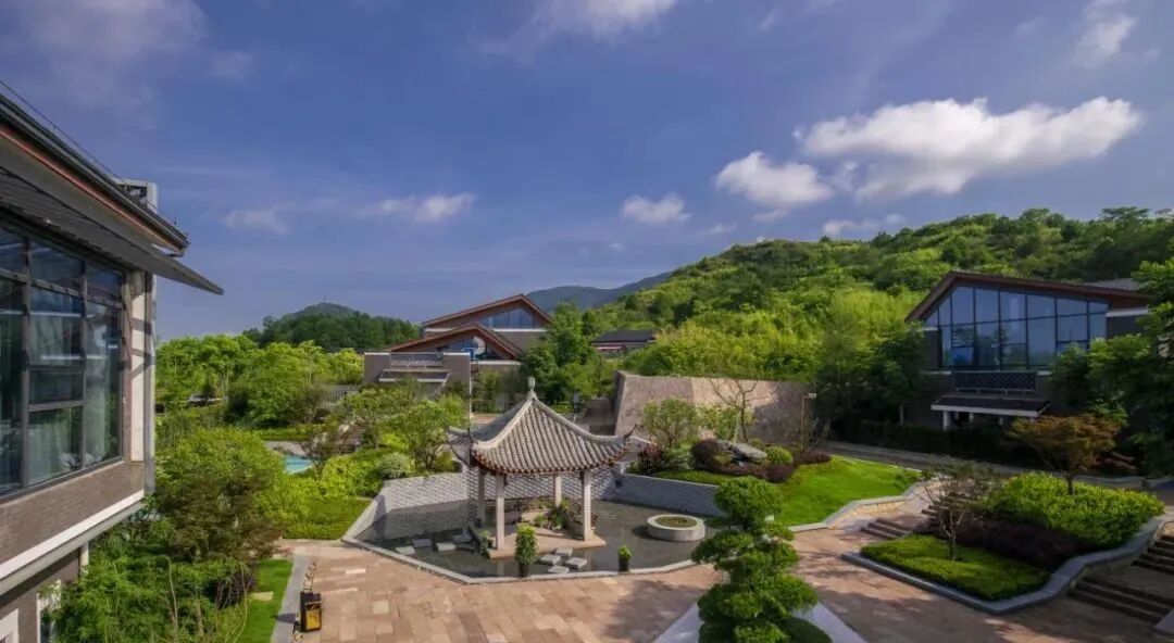 �����ڽ���С�ǵ��ؾ������������ԣ����л���һ���ٲ���