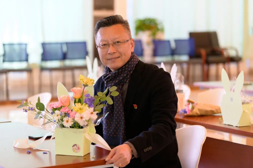 【教师活动】春天的花献最美的你——2022年上海市建平实验中学庆祝"