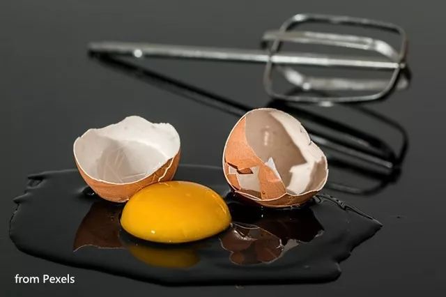 蛋皮上長了斑的雞蛋能不能買？！這4種雞蛋，勸你趕緊丟了 健康 第5張