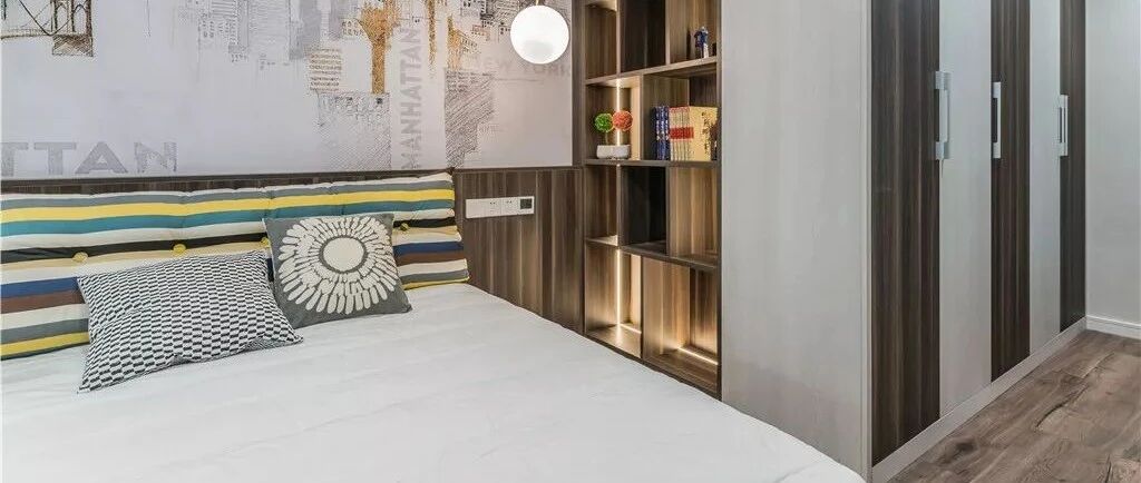 125平现代简约三居室，客厅和书房合二为一~