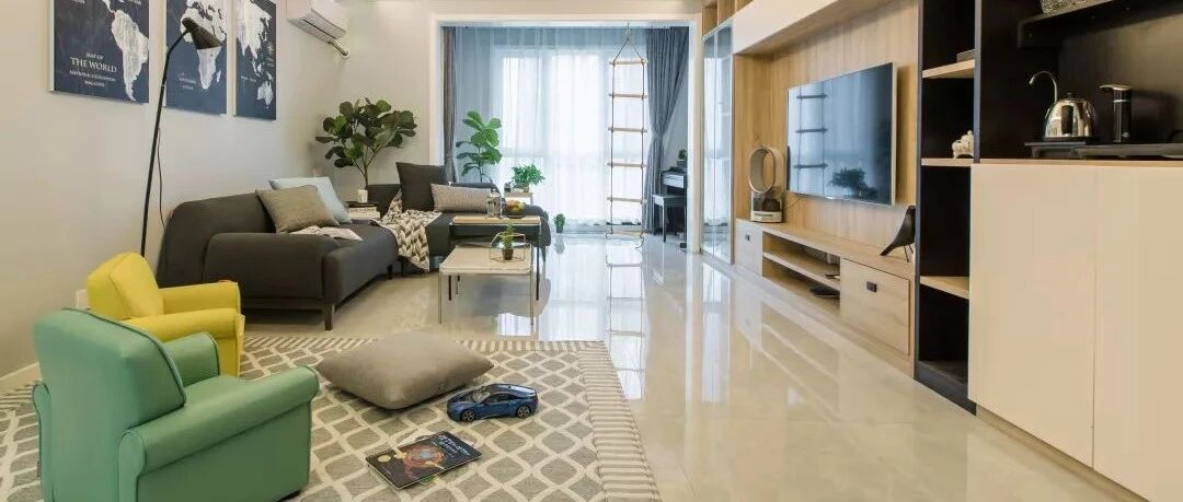 128平现代简约三居室，阳台成了孩子的娱乐区！