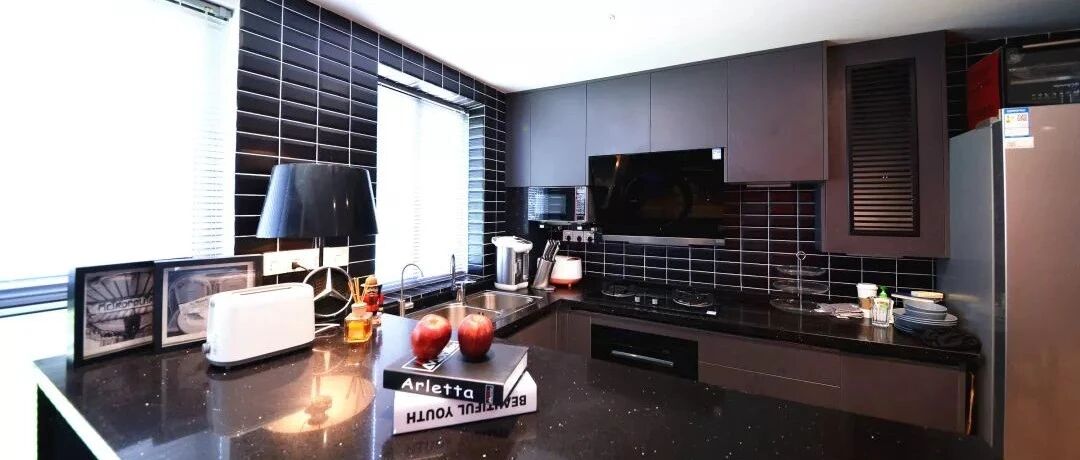 79平现代二居室，辅助收纳间好实用~