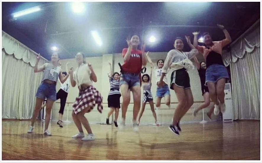 һ���20Ԫ�������100Ԫ���ö��赸���˰࿪������