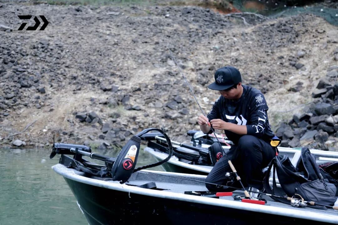 达亿瓦鱼竿路亚广州达亿瓦签约钓手马成老师有话说part2