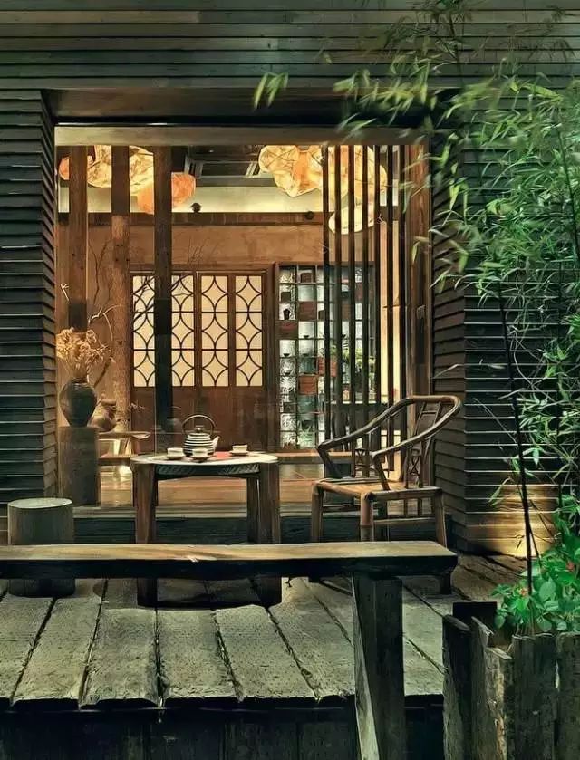 住在中国人的小院子，过着中国人幸福的小日子