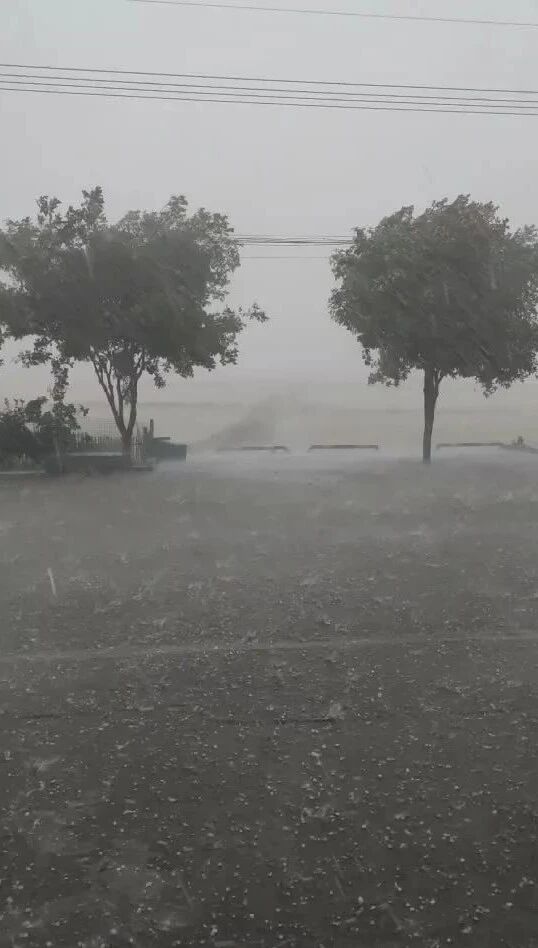 湖南多地出现强对流天气新一轮暴雨即将来袭