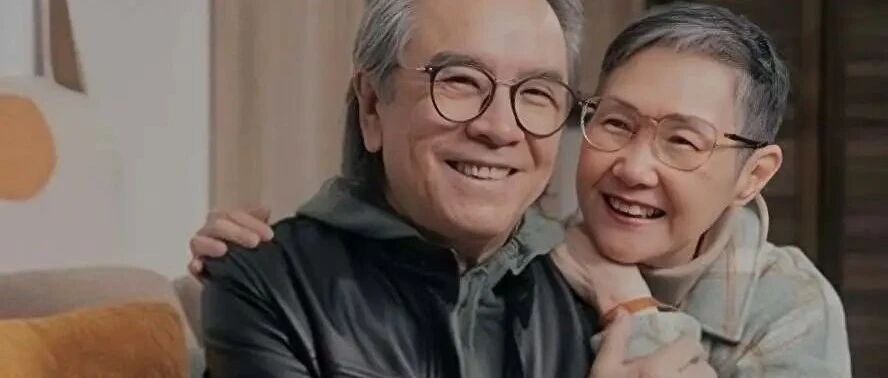 姜大卫妻子自曝因肺炎险些离世!曾患大肠癌积极治疗,结婚半世纪恩爱如初