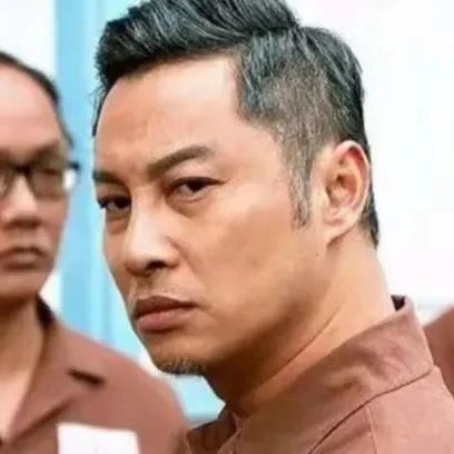 谭耀文两子女文武双全,入读国际学校学费高达45万,婚后零绯闻