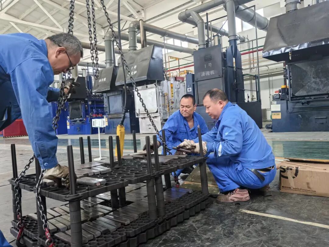 直击中国兵器豫西集团北方红阳公司最美劳动者的坚守瞬间