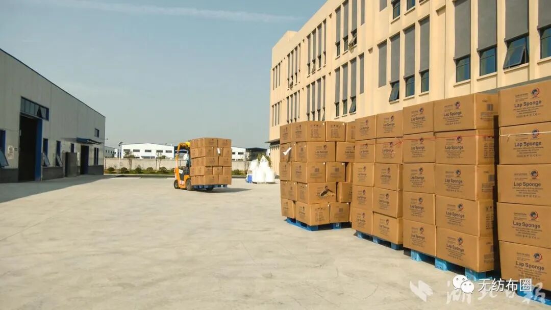 湖北崇陽經濟開發區：無紡布企業生產忙，訂單已經排到了12月份  第3張