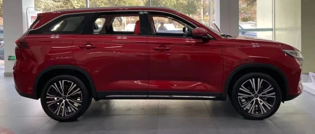 2021款长安欧尚X7到店实拍：什么样的配置让车友惊呼“霸道”？