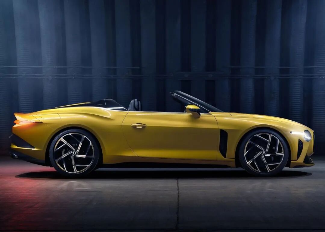 又一收藏典范宾利发布 无车顶设计 全新跑车 国际新闻