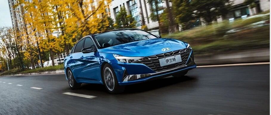 外观配置可盐可甜 动力还有点辣味——第七代伊兰特试驾报告