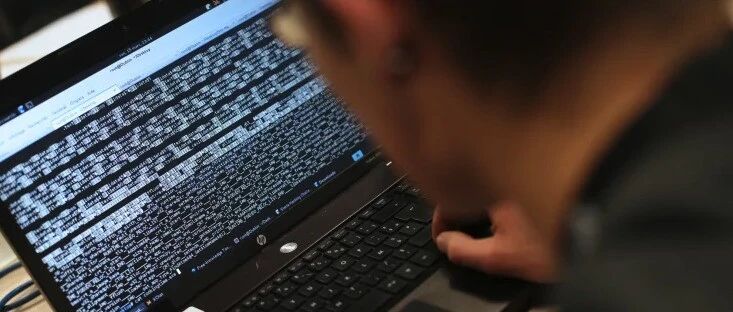 “让俄罗斯回到石器时代” 揭秘乌克兰的“IT大军”