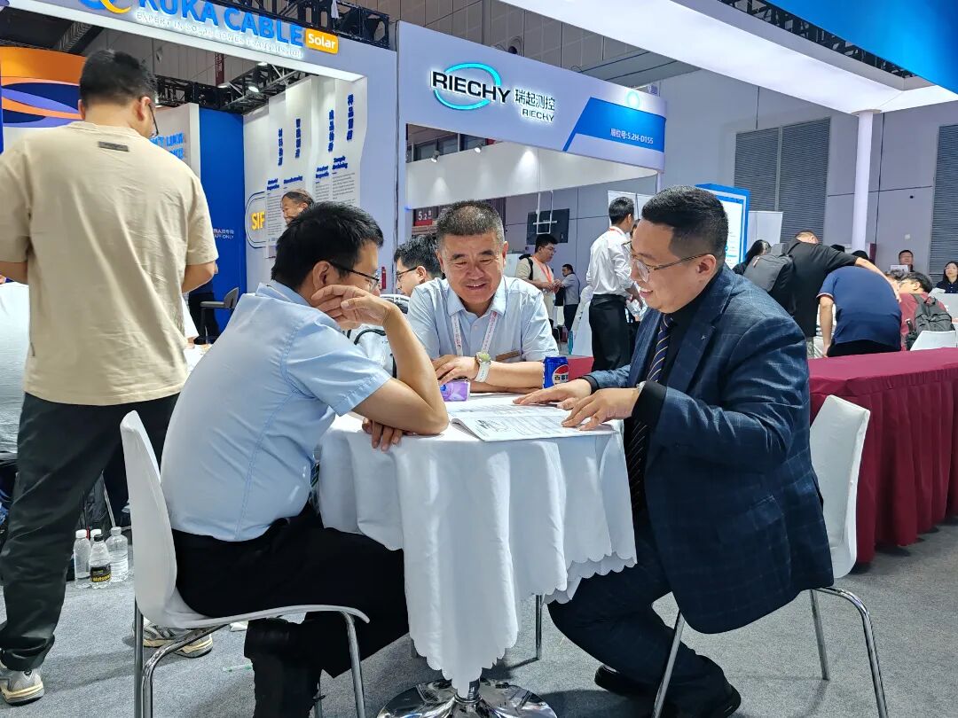 2025 SNEC 圓滿謝幕，德雷射科攜前沿技術(shù)強(qiáng)勢出圈！