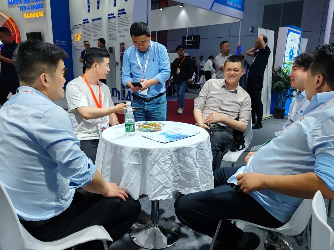 2025 SNEC 圓滿謝幕，德雷射科攜前沿技術(shù)強(qiáng)勢出圈！