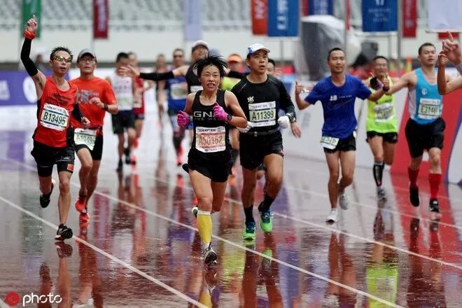 马拉松配速表_马拉松配速表与时间表_马拉松成绩对照配速表