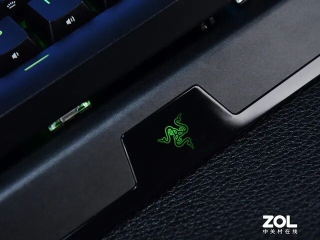 雷蛇雷云是什么_雷蛇雷云玩cf怎么设置_雷蛇鼠标必须下雷云吗