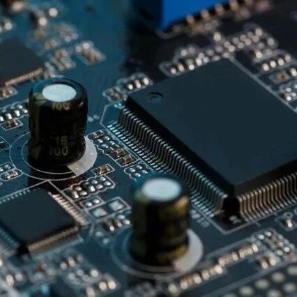 不止光刻机，挡在国产芯片发展路上的“三座大山”是什么?