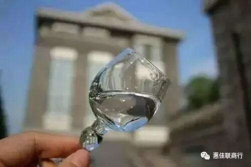 白酒为什么会挂杯？