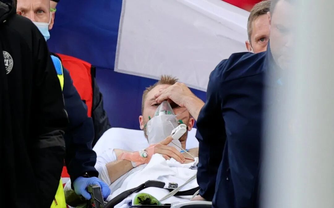 怎么找aed除颤仪第二次教您了，胸外按压+除颤仪（AED）——随时拯救一个生命_https://www.jmylbn.com_新闻资讯_第4张