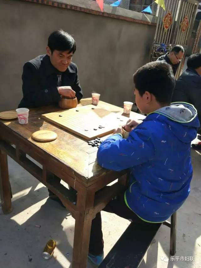乐平市妇联家庭教育指导中心开展寒假关爱留守儿童活动