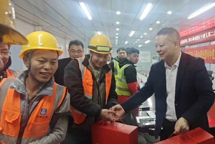 【领导慰问】四川省人民政府驻上海办事处领导慰问在浙川籍务工人员