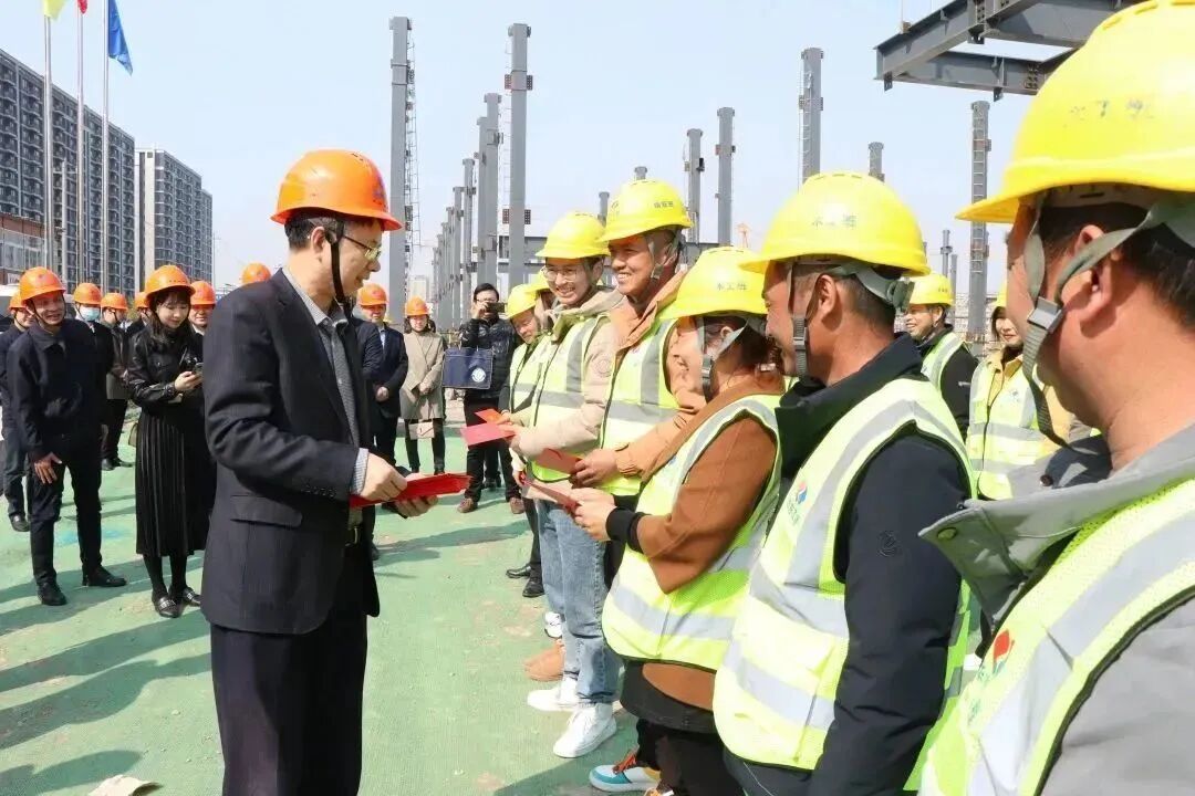 【领导关怀】四川省人社厅主要领导率队慰问在浙川籍农民工代表