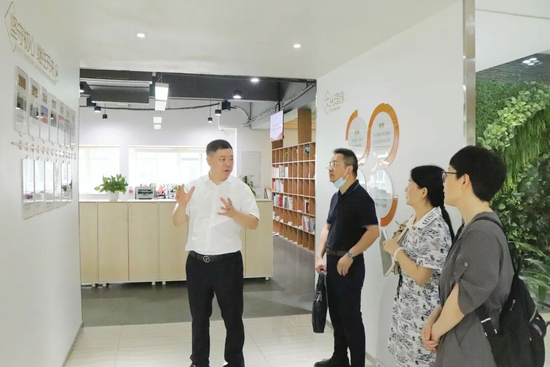 【来访】杭州市经信局产业合作处处长包环玉一行到访浙江省四川商会