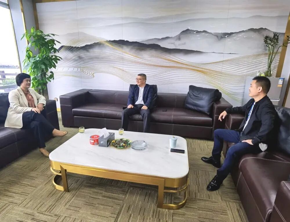 【浙江川商】杭州市余杭区领导一行考察浙江省四川商会常务副会长单位鹏远集团