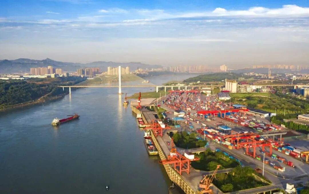 【来访】泸州市人民政府驻长三角经合局分局局长彭光磊一行到访浙江省四川商会