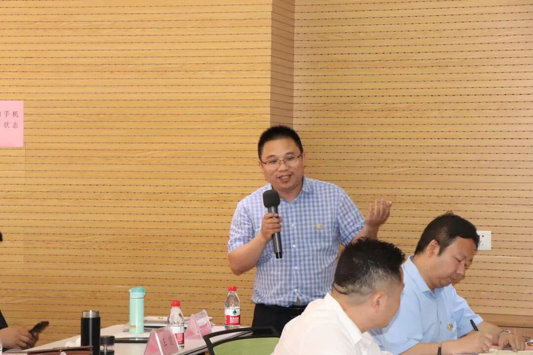 【川商讲堂】第十一期：“百年正青春--青年在企业创新发展中的中坚力量”专题党课