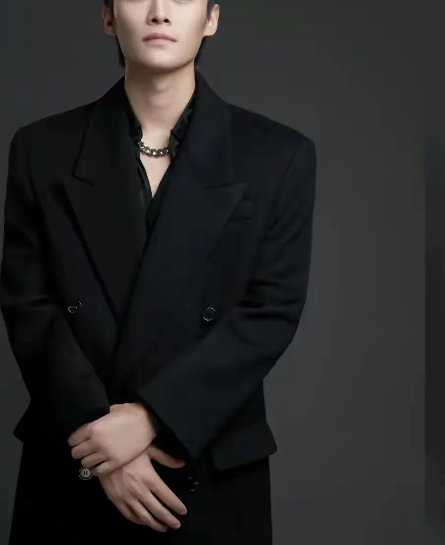 顶流网红辛巴与小杨哥互撕，小杨哥恐成下一个吴秀波！