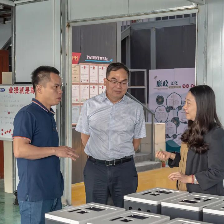  New energy vehicle charging pile