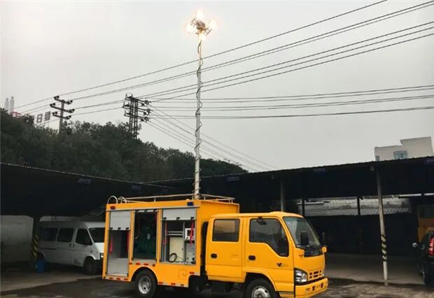 五十铃工程救险车(1000立方/2吨吊机)