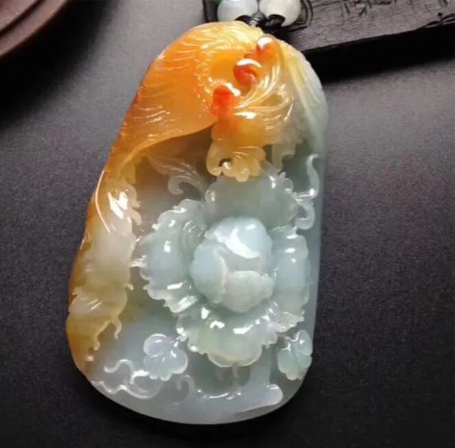 风格独特小众，红翡价格一路走高，如何避免买到烧红翡翠？