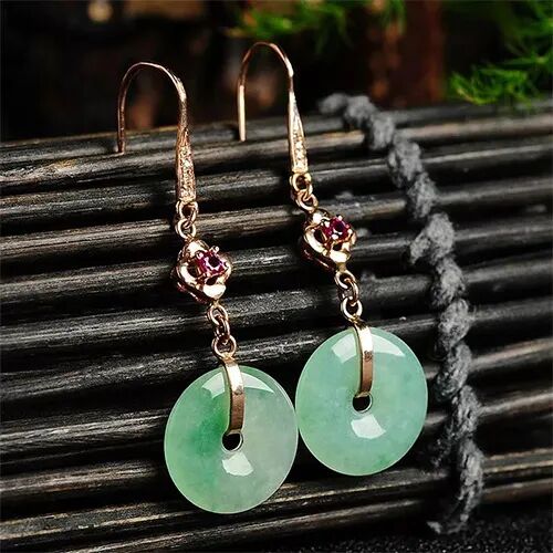 这八字要诀，助你买到物有所值的好翡翠！