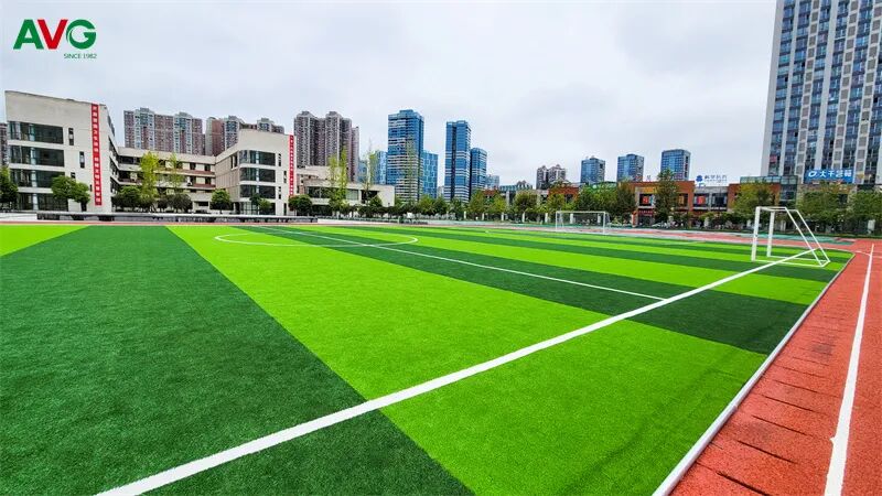 人造草坪足球场