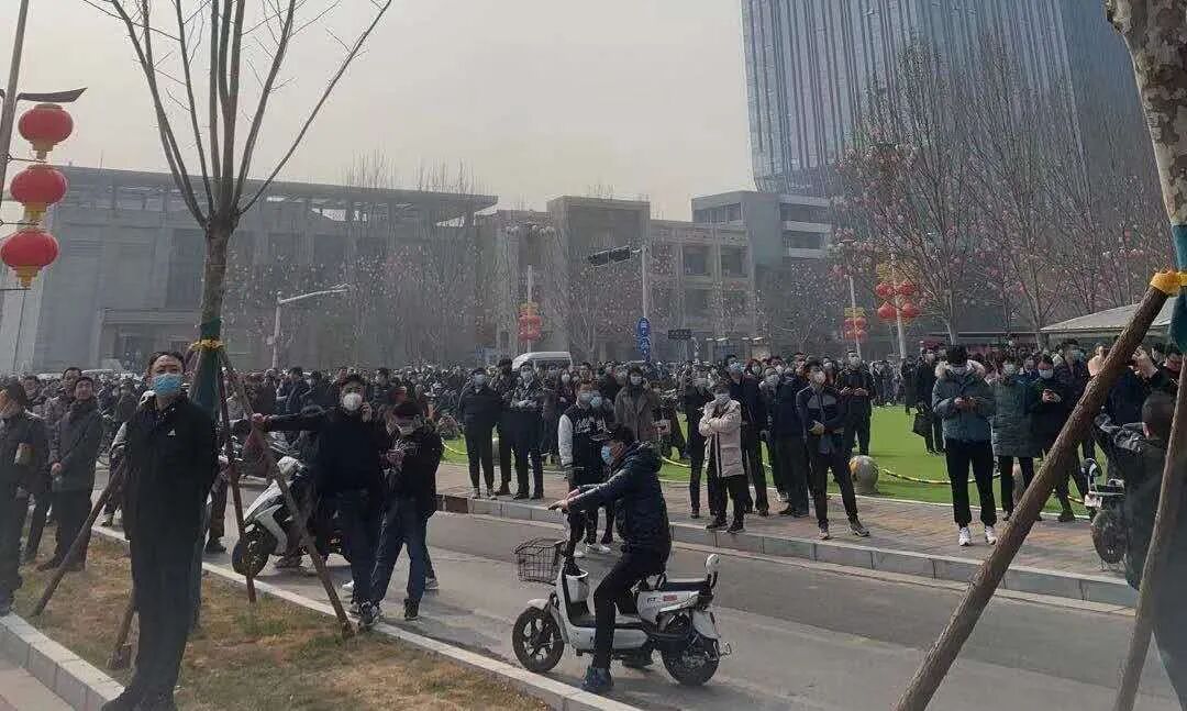 現場慘烈！石家莊111米高樓整棟起火！請設計師不要再跟總圖掙地盤了！的圖4