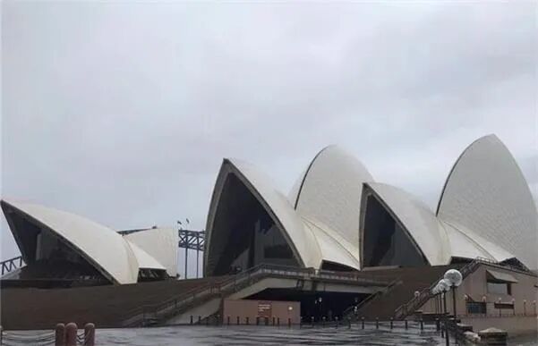 莫里森：调整移民将成为经济复苏优先事项 - 1