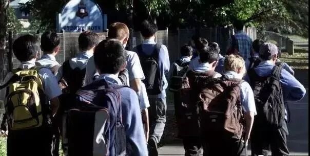 新州更改开学指导 从中国返澳者需隔离14天 - 1
