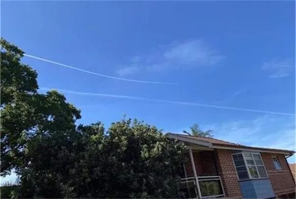 房市交易火热催生借贷热潮 新增住房贷款承诺额七月再创新高 - 1