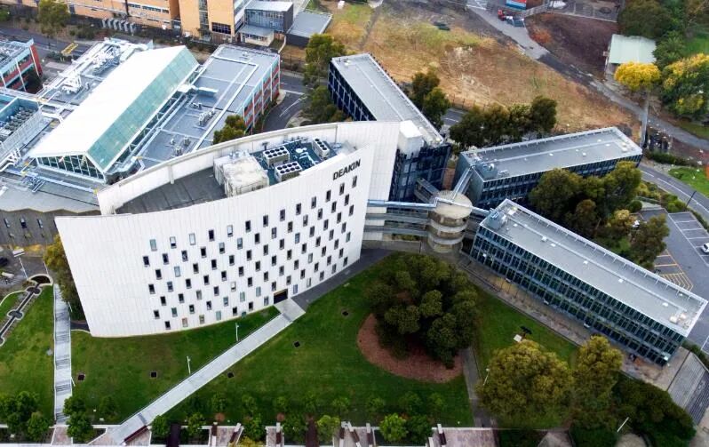 维珍澳洲航空之后，下一个倒下的会不会是大学？ - 2