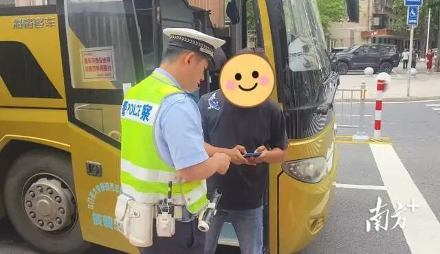 1  南方+ 张晓宜 拍摄