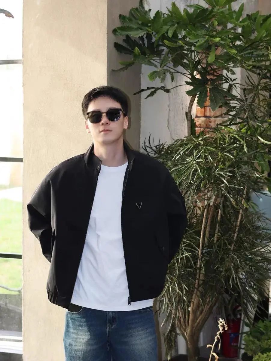 适合年轻人的男装品牌,男生买衣服，别老盯着ZARA、优衣库！这7个国产品牌不坑咱中国人